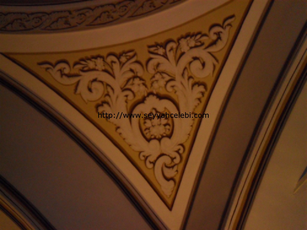 Orhangazi Türbesi Köşe Süslemeleri