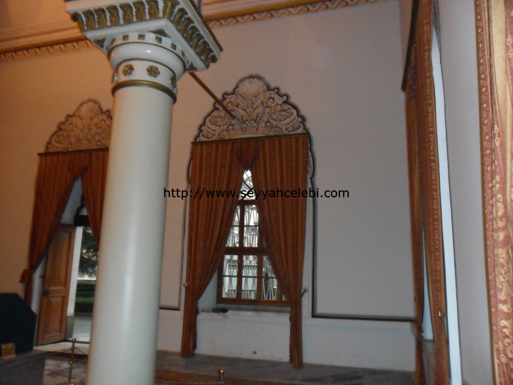 Orhangazi Türbesi Pencere Süslemeleri