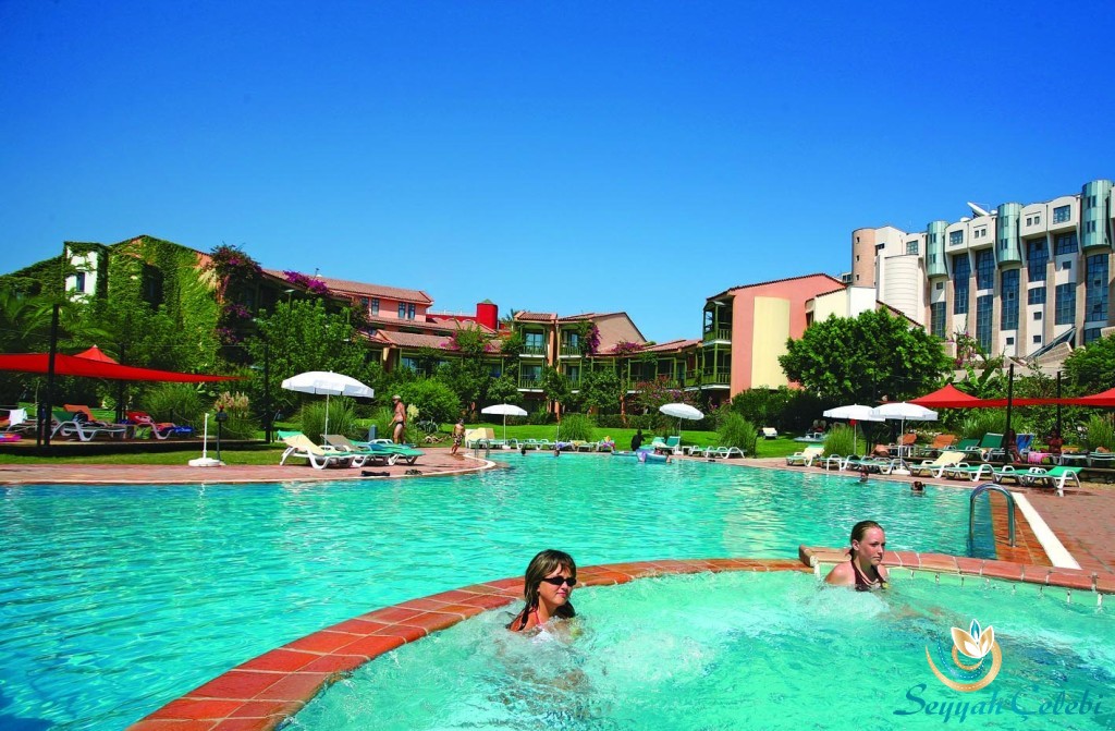 Limak-Limra-Otel-Havuz
