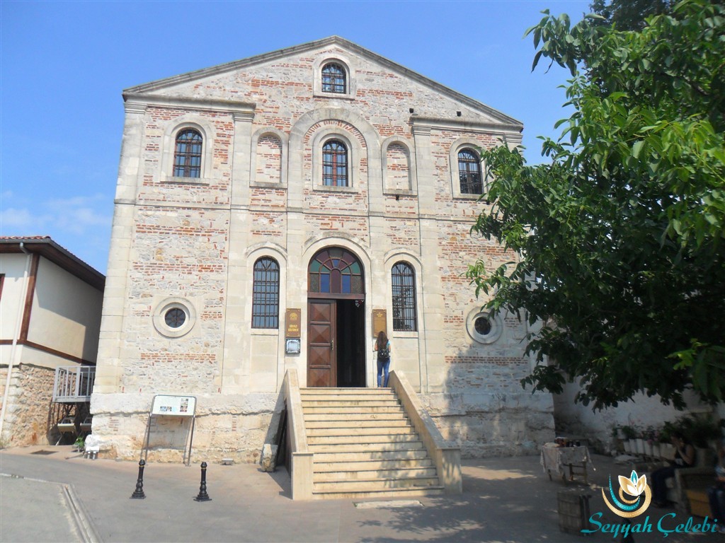 Gölyazı Aziz Panteleimon Kilisesi